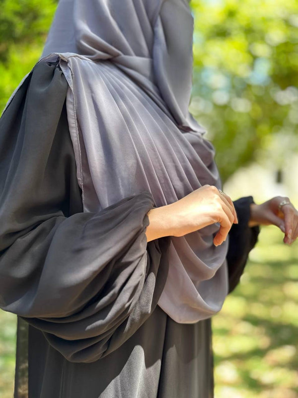 👑 طقم الحرملة الملكية مع الشال المربع لون رمادي (بدون النقاب)