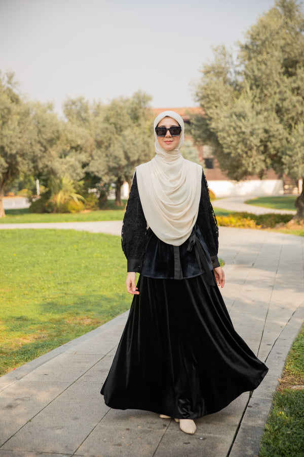 طقم مخملي - اسود