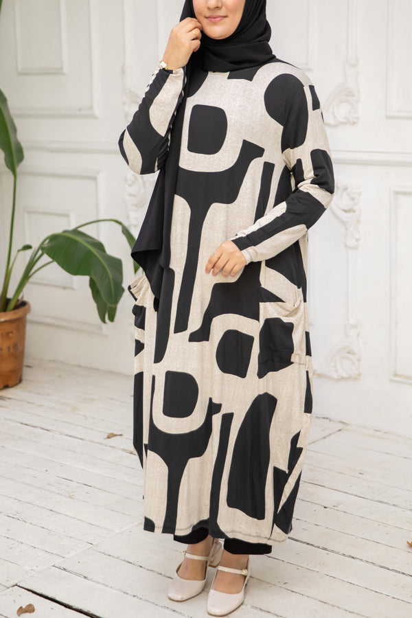 تونيكا نقش كبير