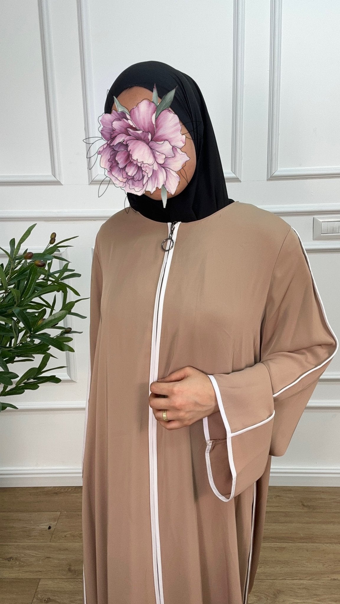 عباية اسراء لون بيج - Lavia