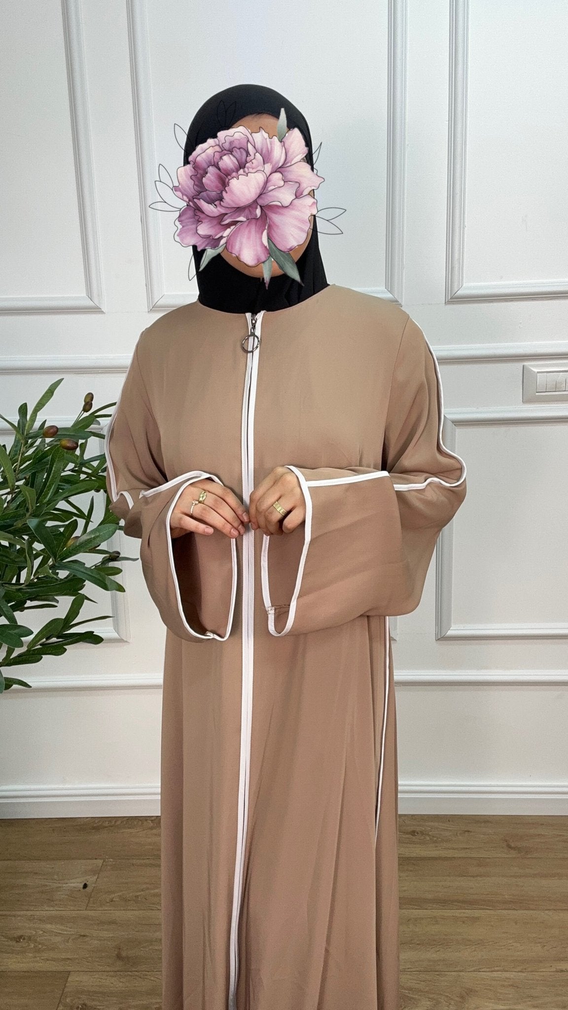 عباية اسراء لون بيج - Lavia