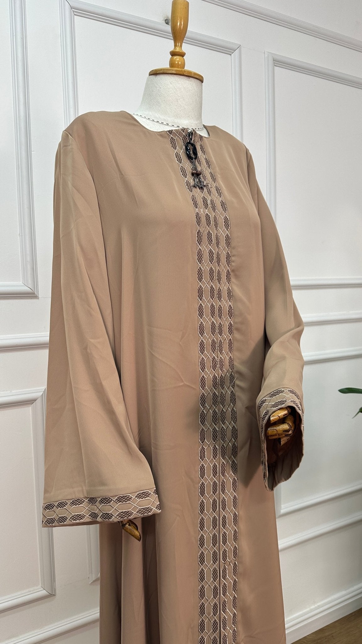 عباية سلام لون بيج - Lavia