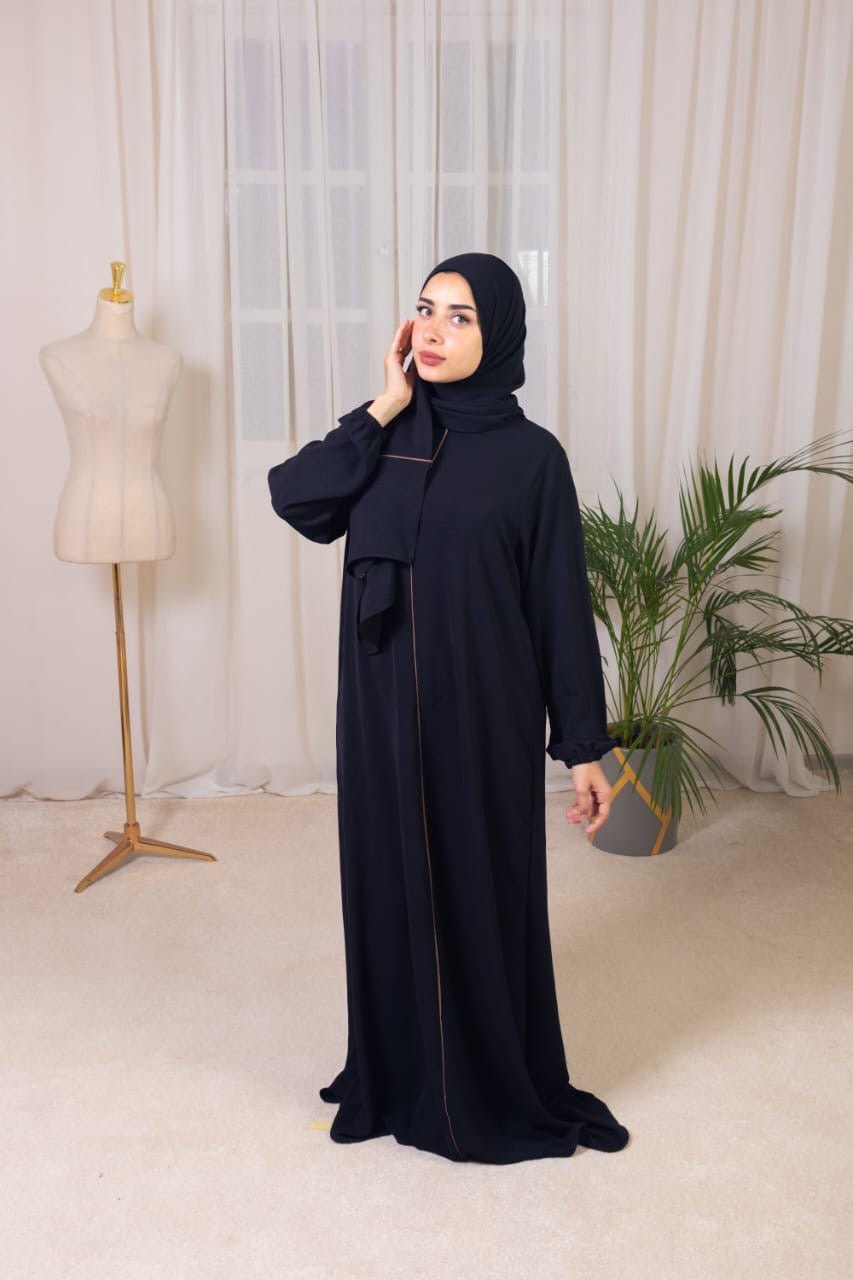 إسدال طقم صلاة مع شال متصل قماش ايروبين تركي لون اسود - Lavia