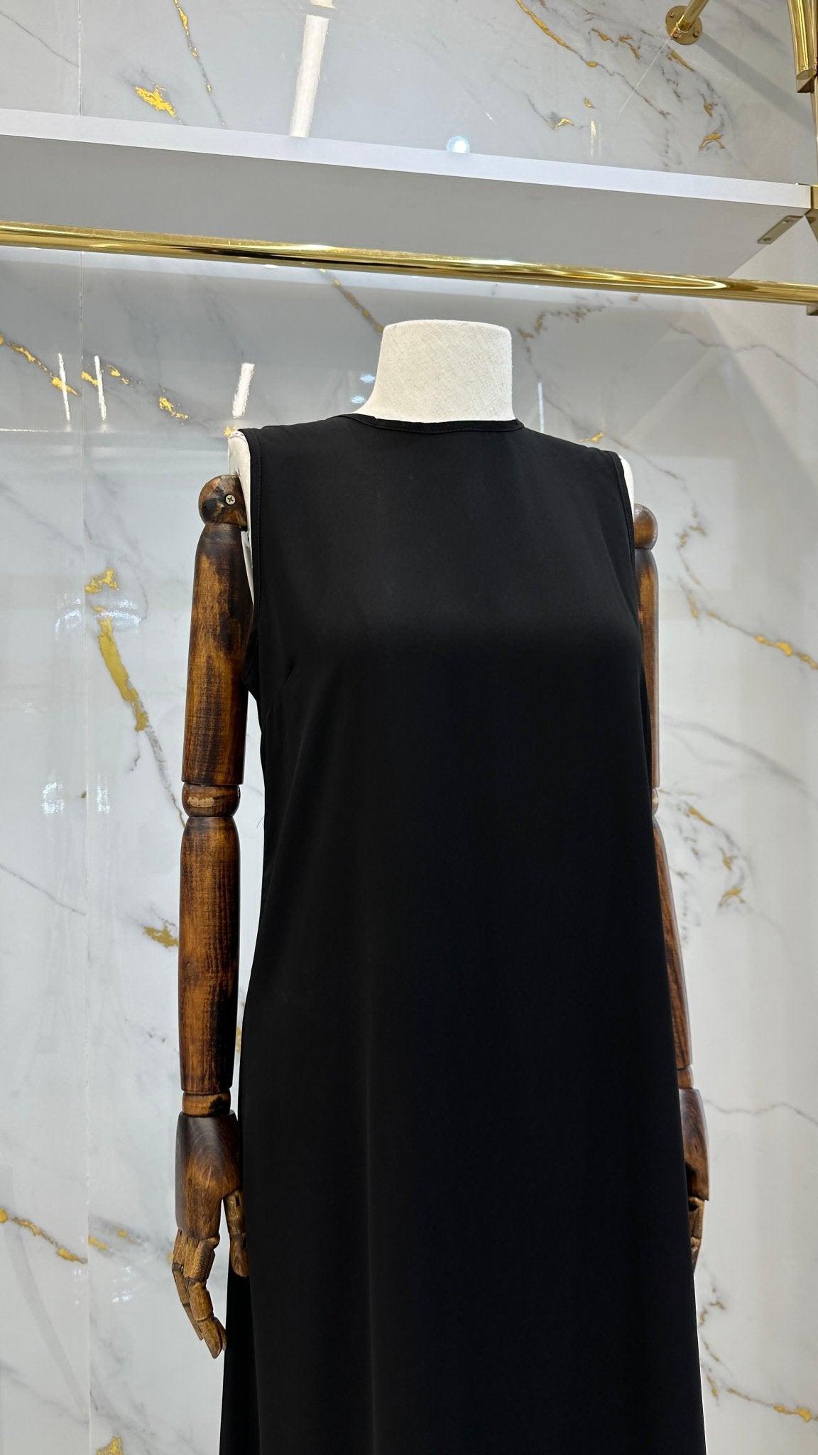 فستان بيسك لايكرا طول 130cm ( اساس ) لون اسود - Lavia
