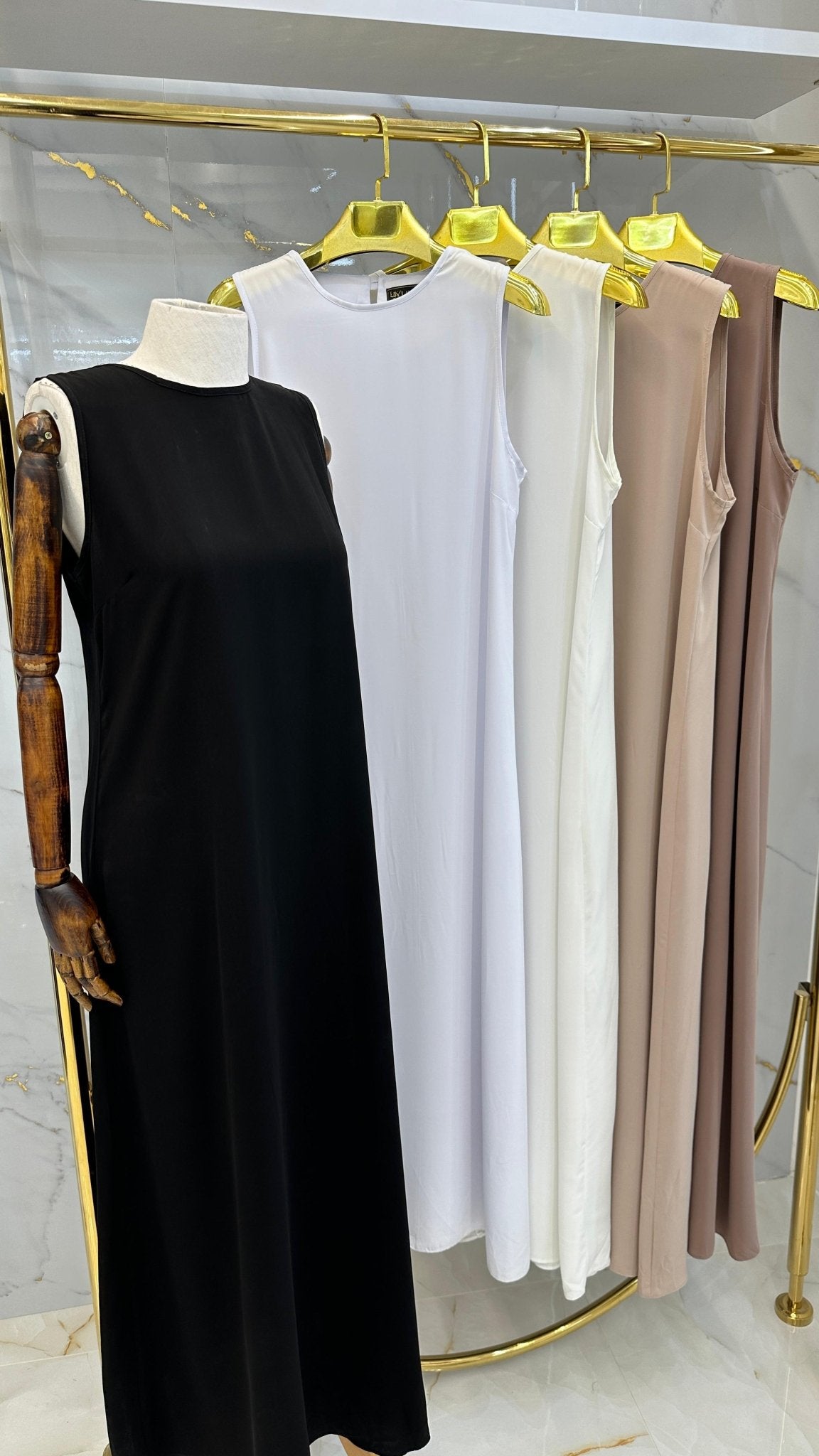فستان بيسك لايكرا طول 130cm ( اساس ) لون اسود - Lavia