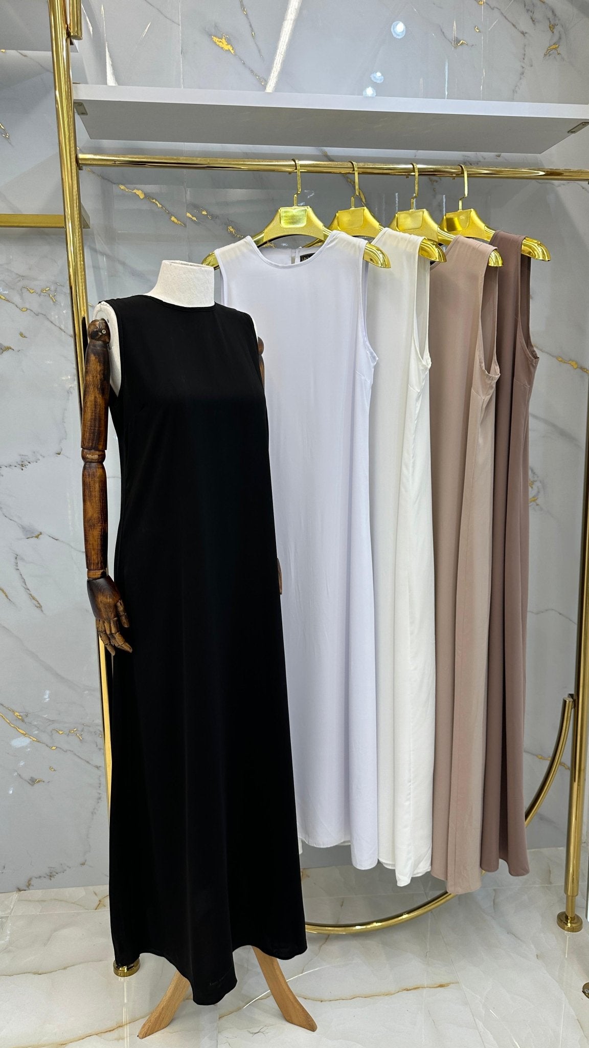 فستان بيسك لايكرا طول 130cm ( اساس ) لون اسود - Lavia
