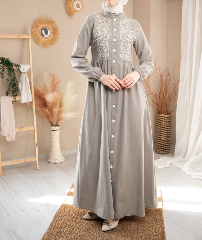 فستان غفران لون طحيني – نعومة التانسال وأناقة التطريز 🌿 - Lavia