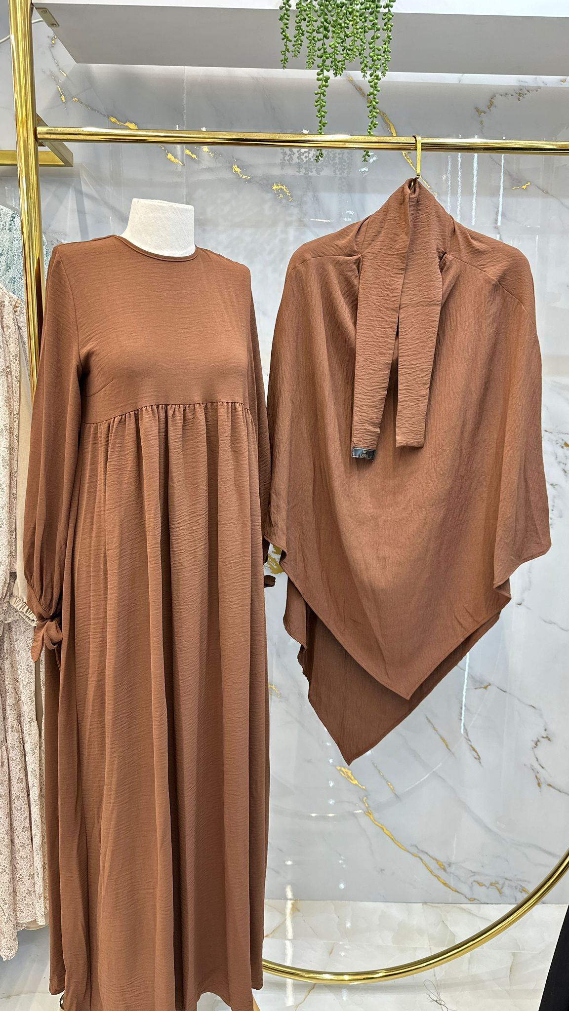 فستان حياة بني (خمار هدية) - Lavia