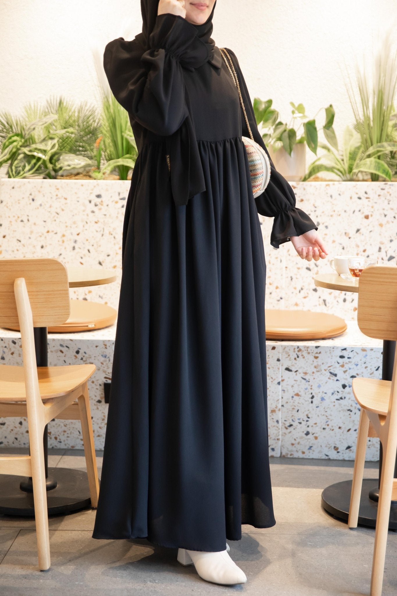 فستان مرح لون اسود - Lavia
