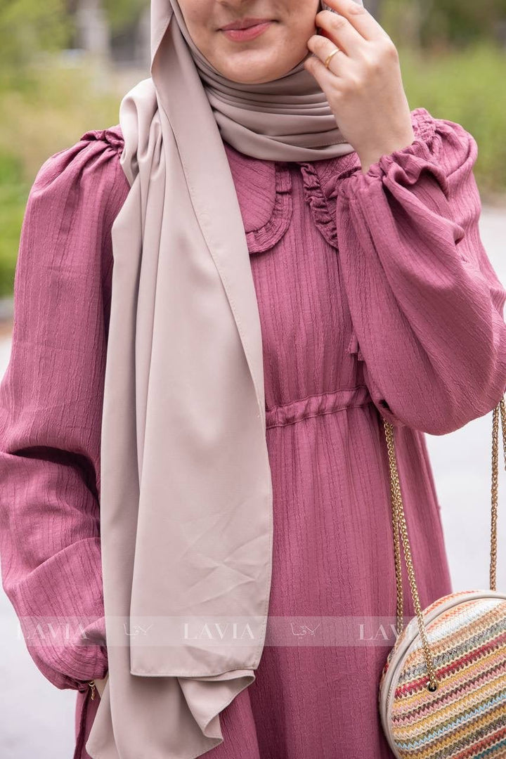 فستان ندى لون وردي 🌸 - Lavia