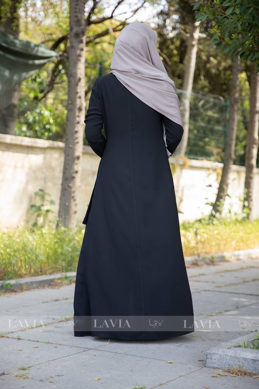 جلباب حكاية لون اسود – في كل تفصيل، قصة أنثى فريدة - Lavia
