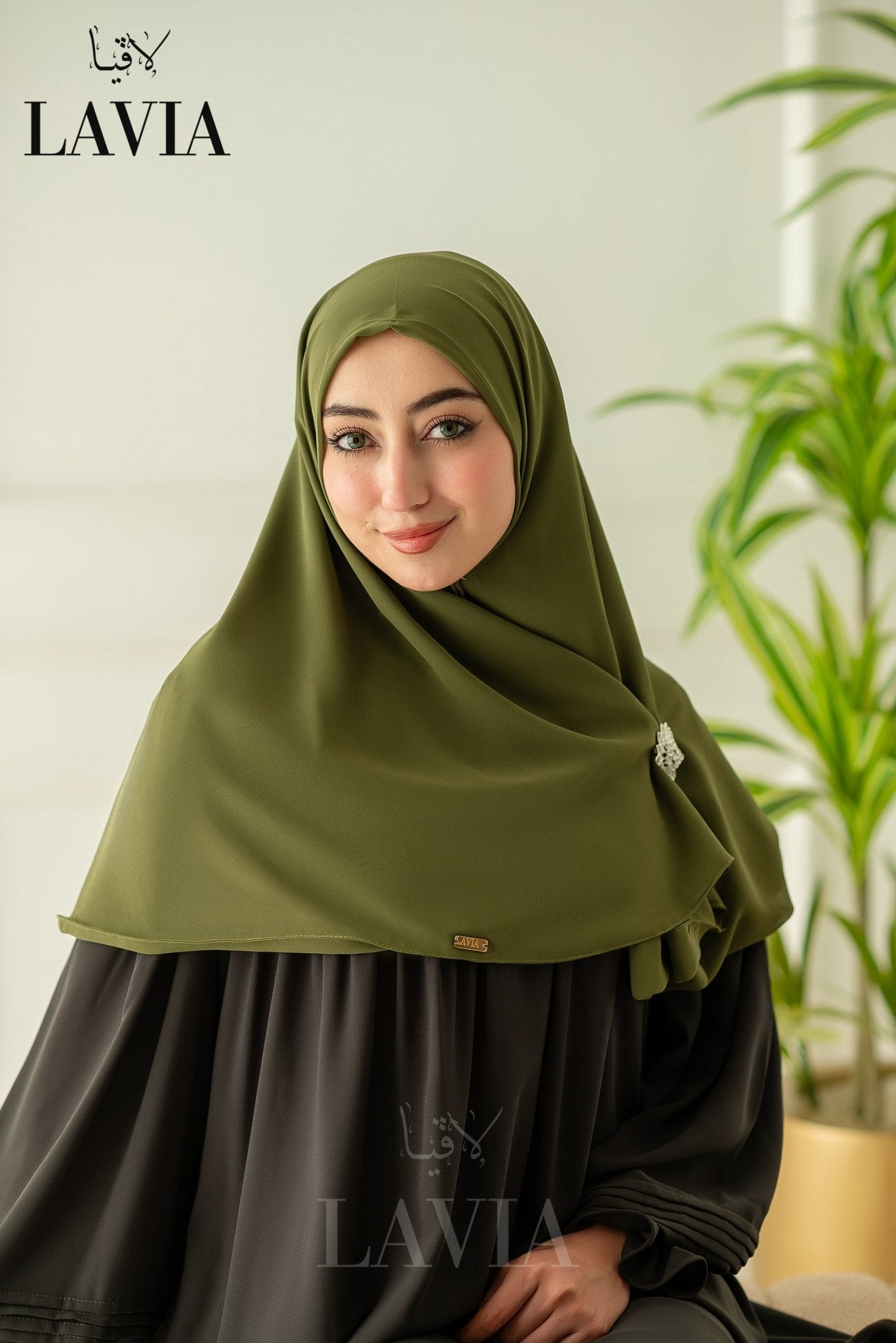 لون زيتي فاتح - Lavia
