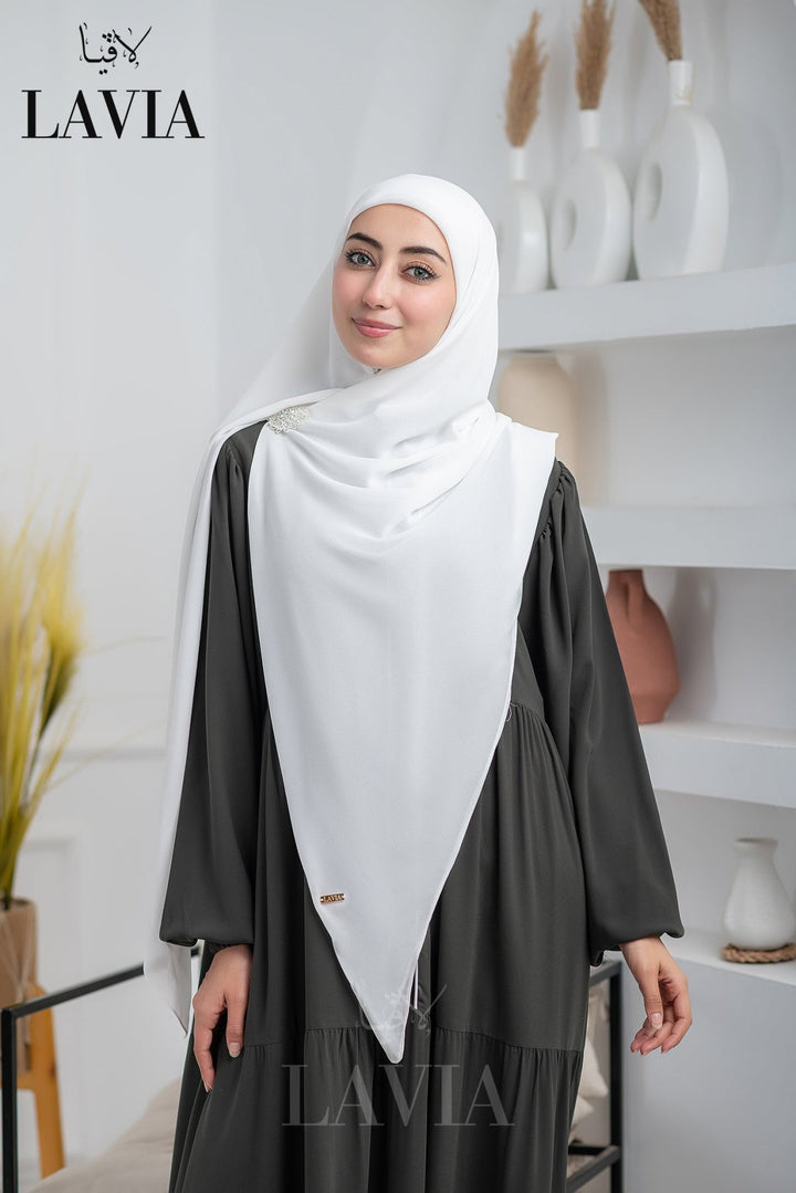 خمار لاڤيا السحري مع سحاب مخفي لون ابيض ناصع - كوني جاهزة بلحظات🚀 - Lavia