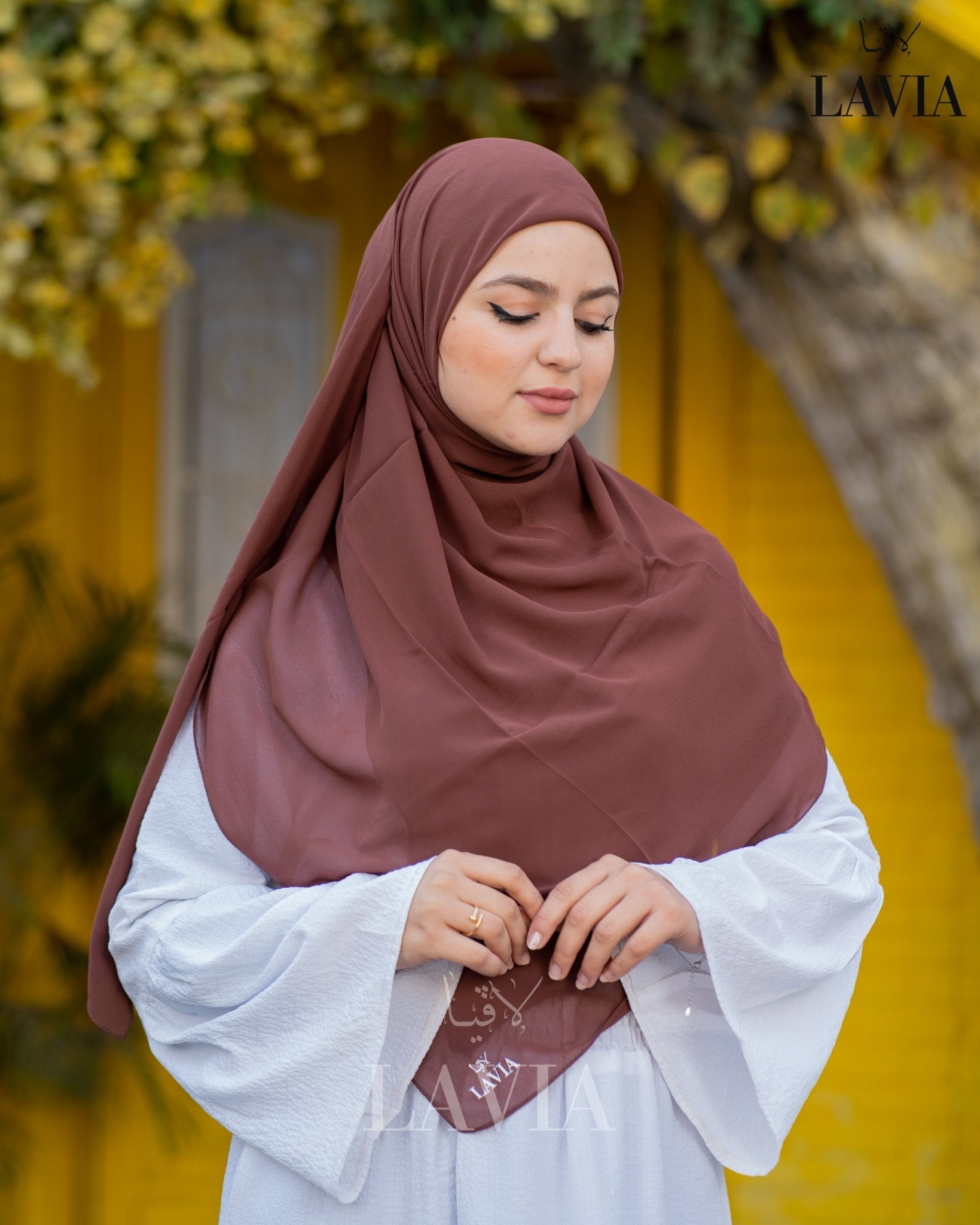 خمار ماليزي ناعم قماش جورجيت لون بني - Lavia