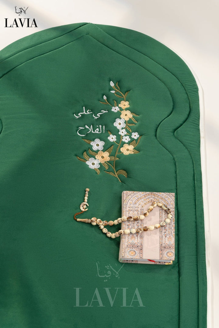 سجاد صلاة فردي فاخر لون اخضر – لصلاتك لمسة فخامة وراحة🧎‍♀️ - Lavia