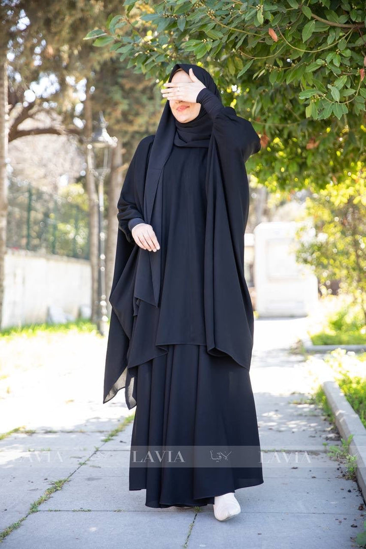 طقم تنورة الأميرات 👑 لون اسود - Lavia